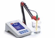 Máy đo độ dẫn điện để bàn model: HI4321